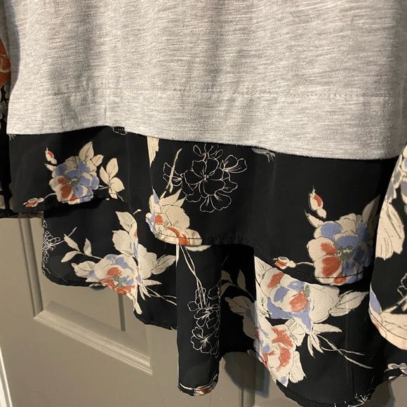 XL Long-sleeve Top with Flowy Back - Picture 2 of 4